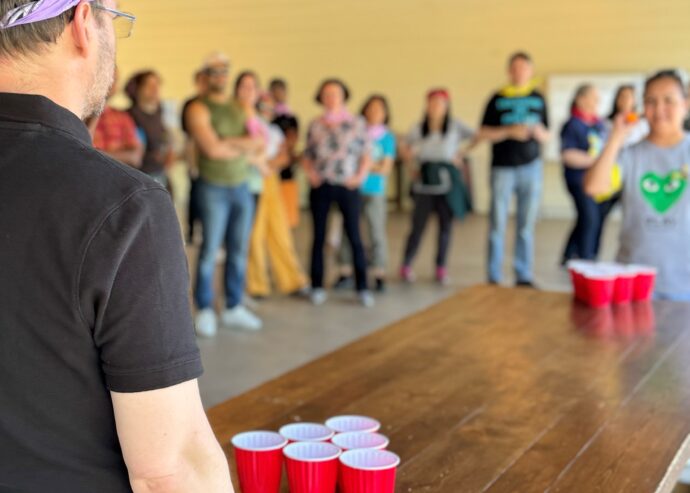 teambuilding pong game with group